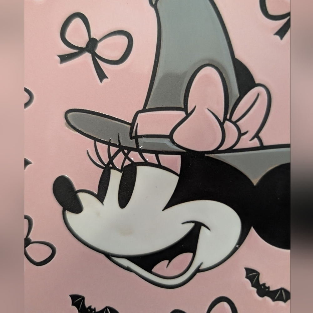 Disney Minnie Mouse Pink and Black Halloween Plates set Of 4 NWT - Picture 7 of 9